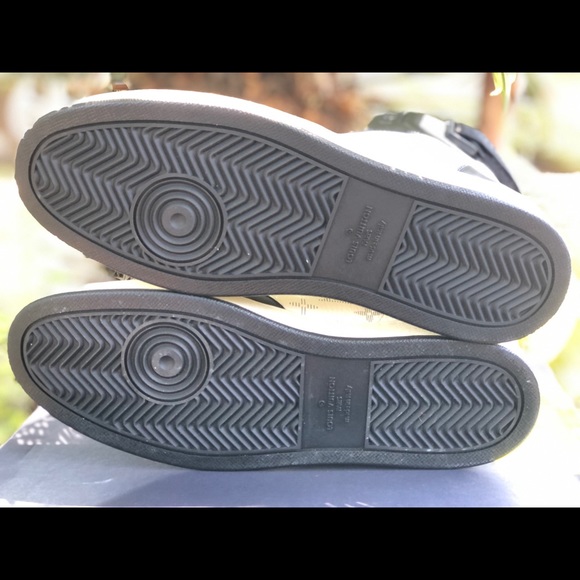 Louis Vuitton “Rivoli”. Size 9. - Picture 8 of 10